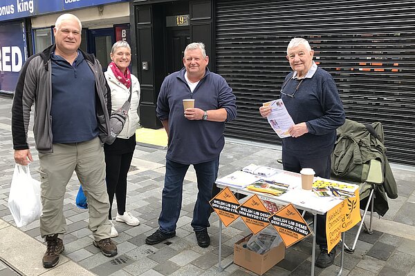 Talking to people in Pontypridd